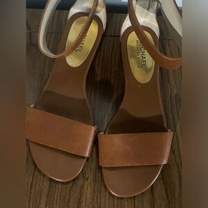 Michael Kors brown leather slide open toes ankle strap sandals size 6 1/2